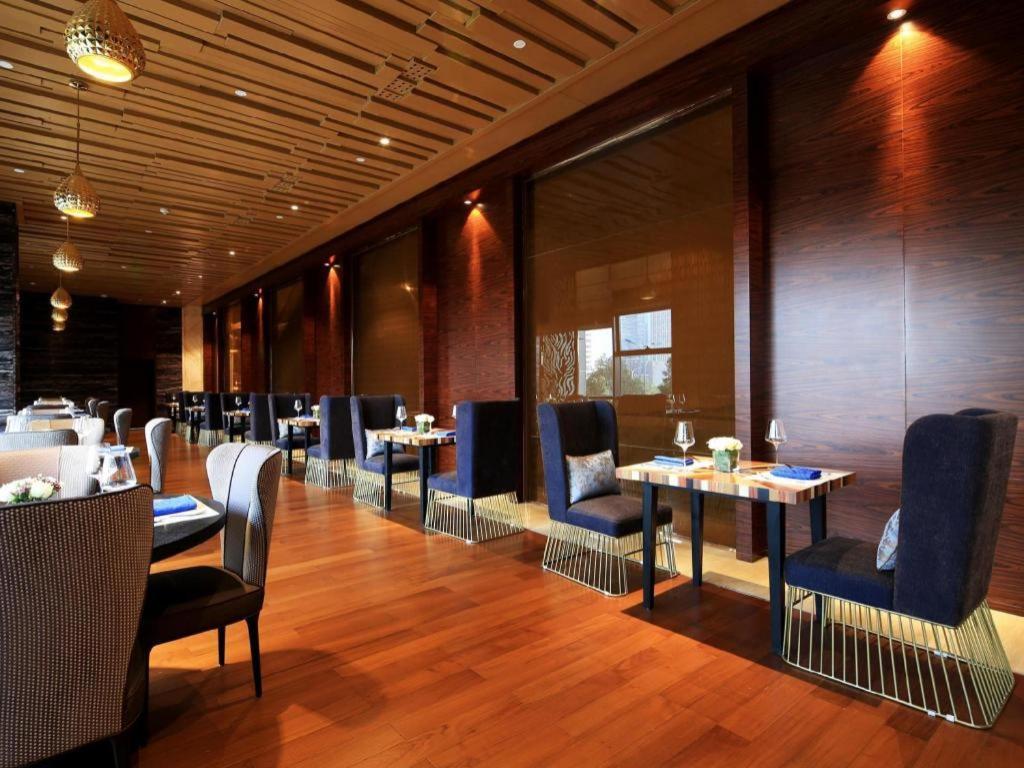 Hotel Wyndham Grand Plaza Royale Huayu Chongqing Extérieur photo