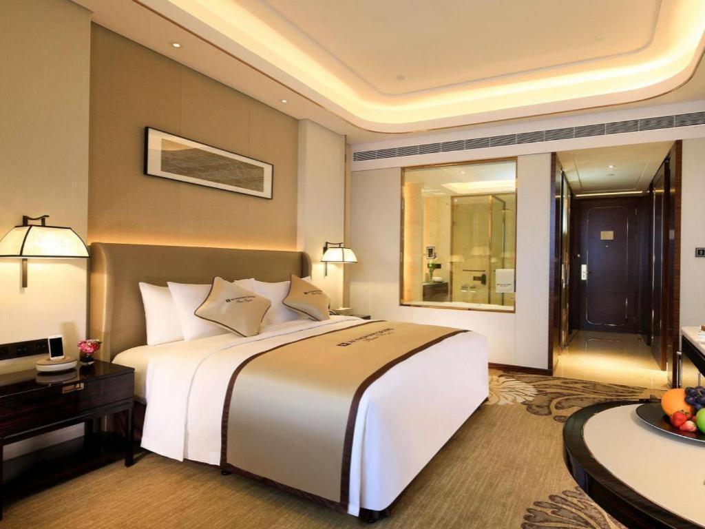 Hotel Wyndham Grand Plaza Royale Huayu Chongqing Extérieur photo