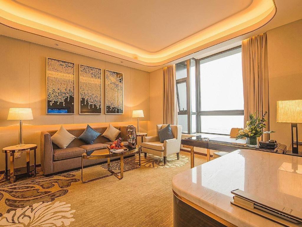 Hotel Wyndham Grand Plaza Royale Huayu Chongqing Extérieur photo