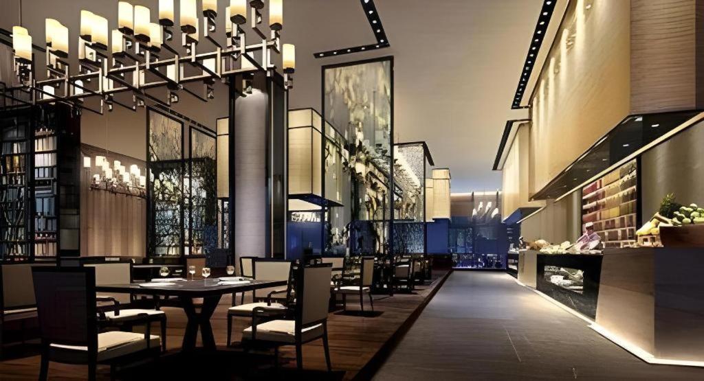 Hotel Wyndham Grand Plaza Royale Huayu Chongqing Extérieur photo
